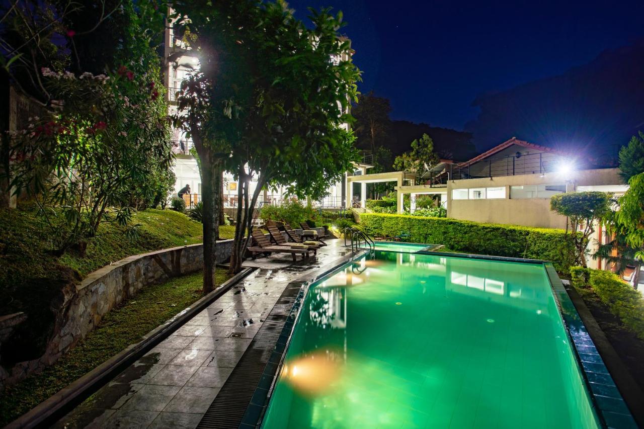 The Kandyan Villa ภายนอก รูปภาพ